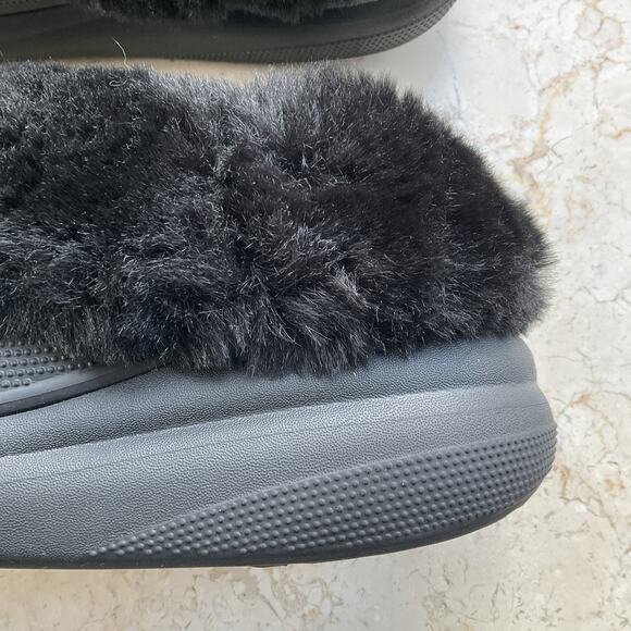 Crocs Furever Crush Black fur Lined chunky Clogs Mens size 8 womens size 10 fur - Picture 9 of 16